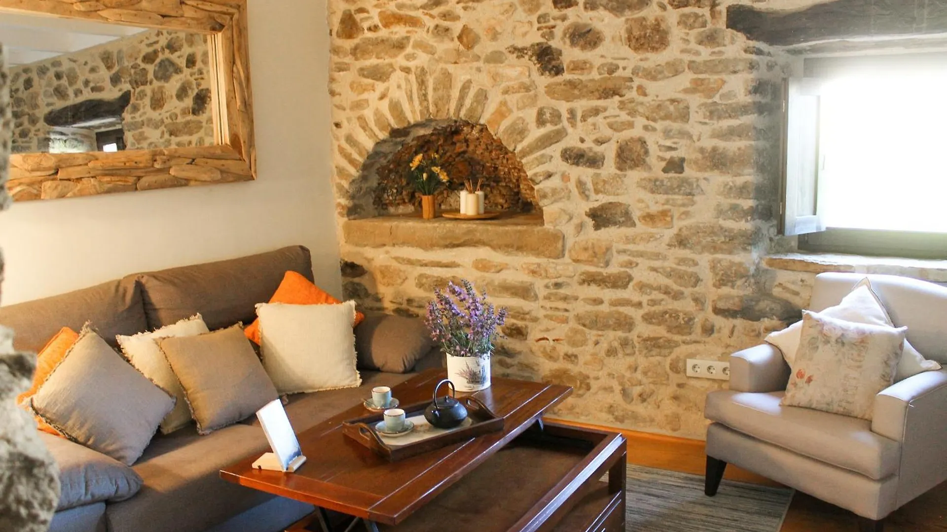 Monells - Casa Rural - Can Felip 0*,